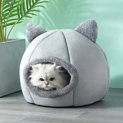 Self-Warming Cave Bed for Cats and Small Dogs, Cozy Design