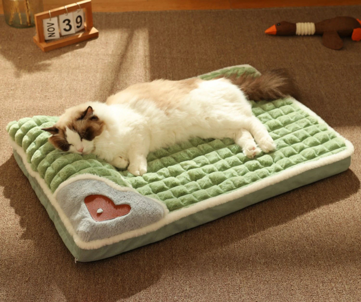 Plaid Pet Bed for Cats and Small Dogs